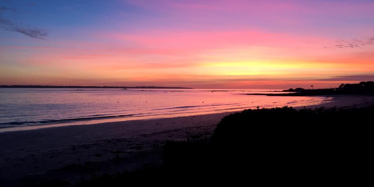 Logis Hotel & Restaurant Les Mouettes - Larmor Plage, Proche De Lorient מראה חיצוני תמונה