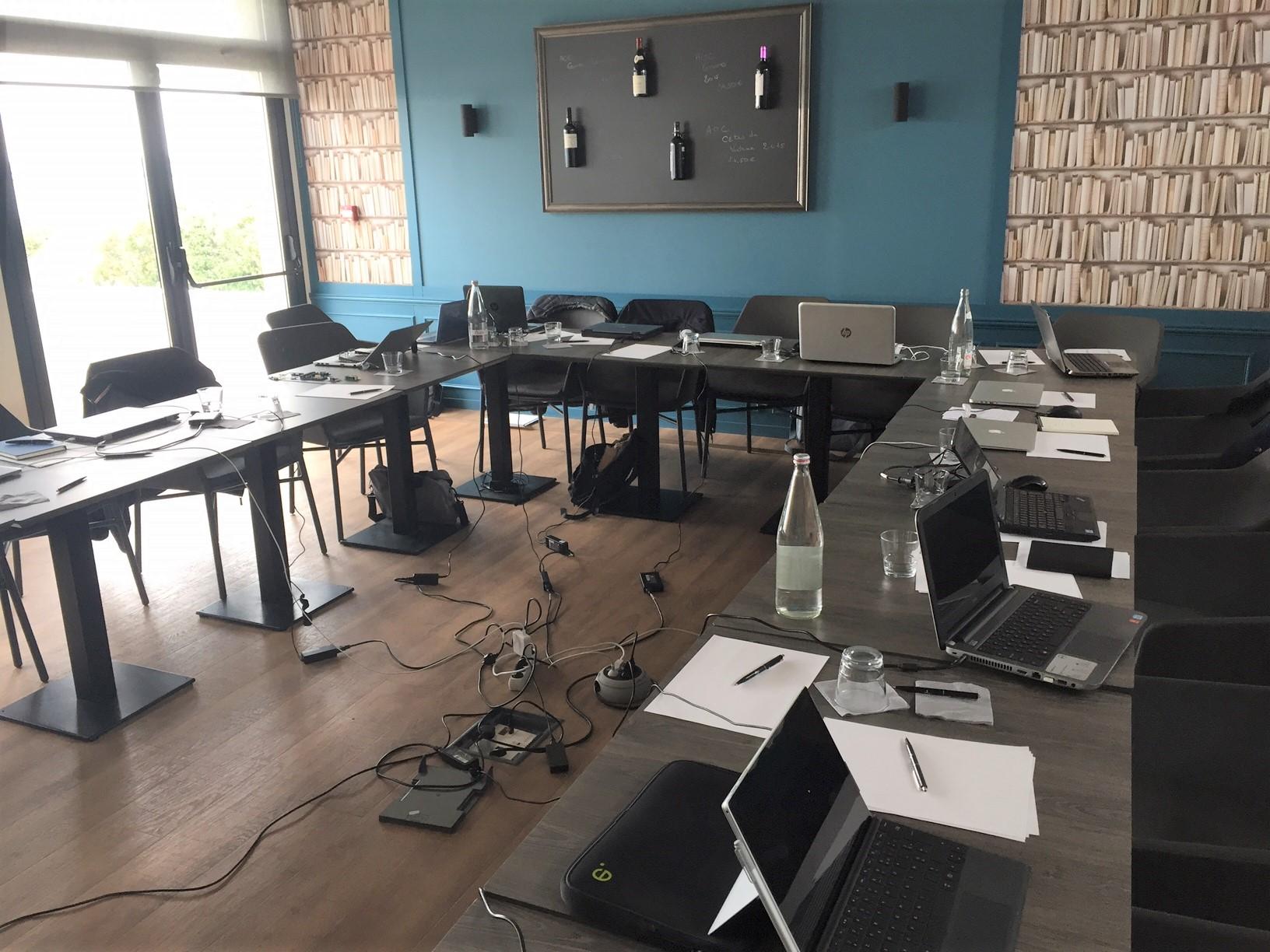Logis Hotel & Restaurant Les Mouettes - Larmor Plage, Proche De Lorient מראה חיצוני תמונה