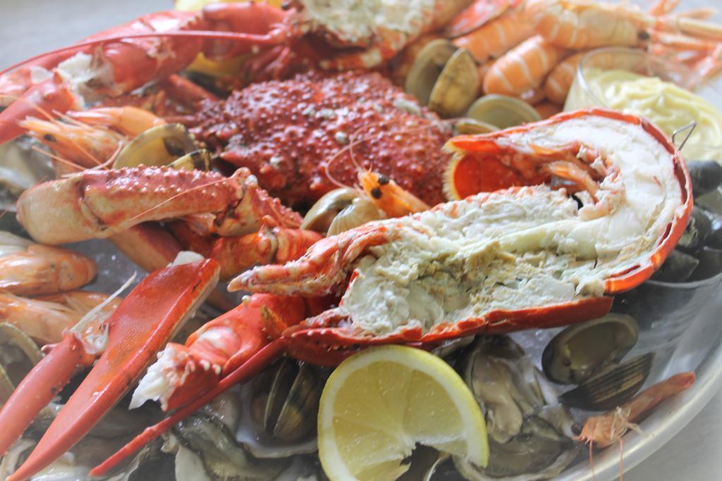 Logis Hotel & Restaurant Les Mouettes - Larmor Plage, Proche De Lorient מראה חיצוני תמונה