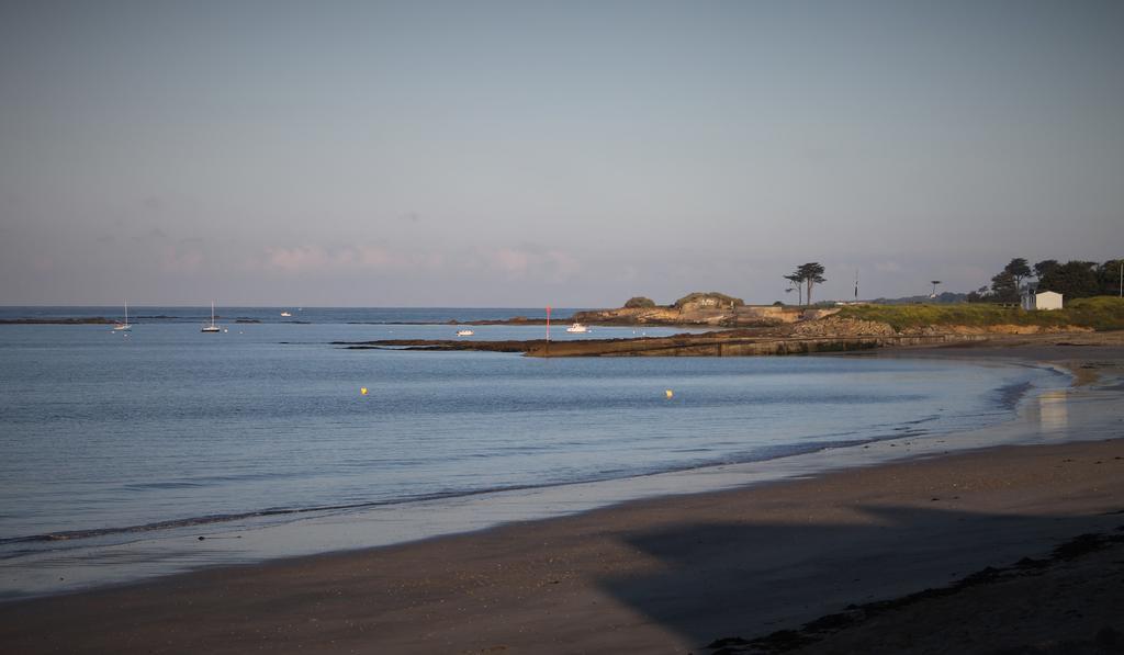 Logis Hotel & Restaurant Les Mouettes - Larmor Plage, Proche De Lorient מראה חיצוני תמונה